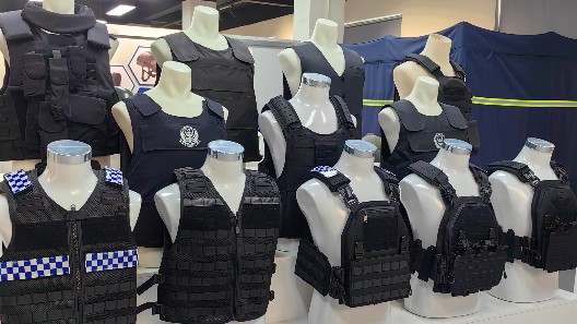 防刺服大揭秘！防護(hù)加戰(zhàn)術(shù)，雙重保障